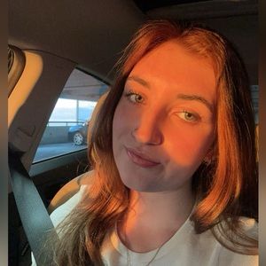 Meet your Posher, Alycia